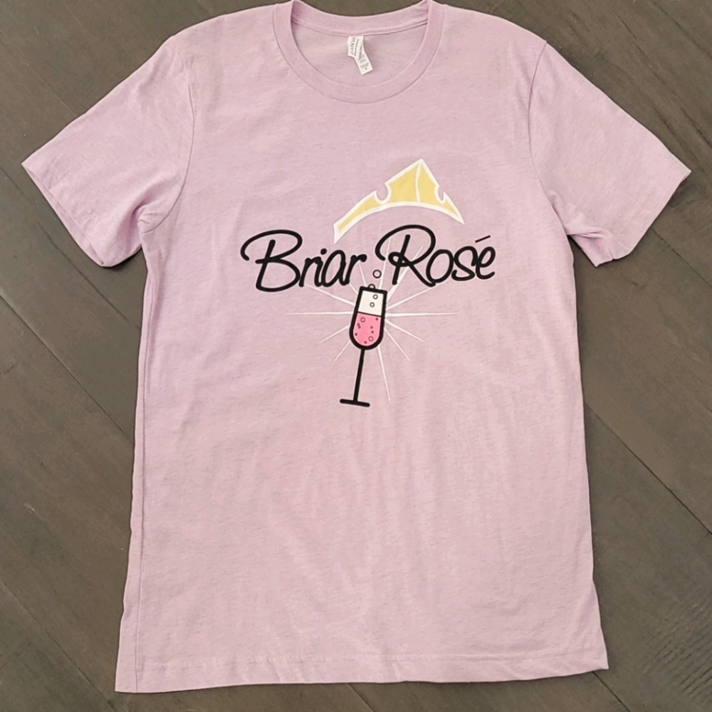 NWOT Disney Sleeping Beauty Briar Rose Tee M